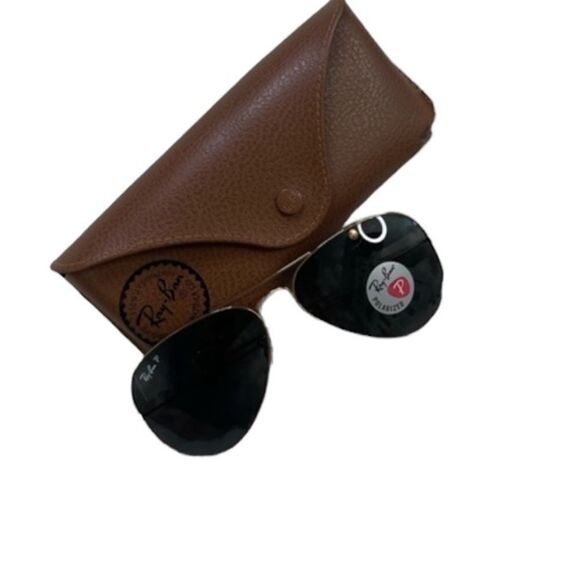 Ray Ban Classic Aviator Black & Gold Sunglasses - Picture 1 of 9